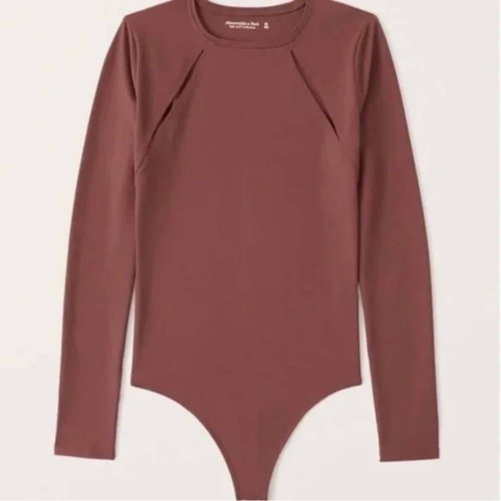 ABERCROMBIE & FITCH Seamless Long-Sleeve Cutout Bodysuit (S)